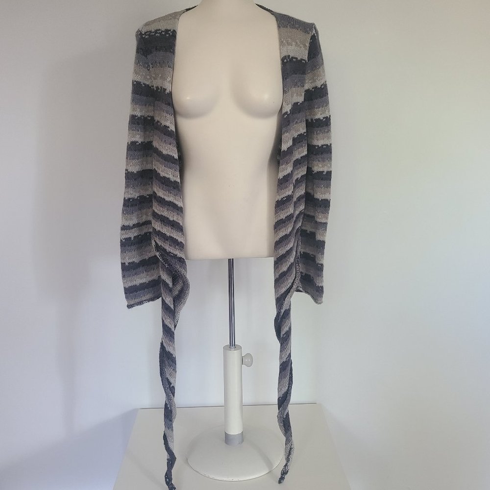 Handmade Wrap Sweater (M/L) - Picture 6 of 6